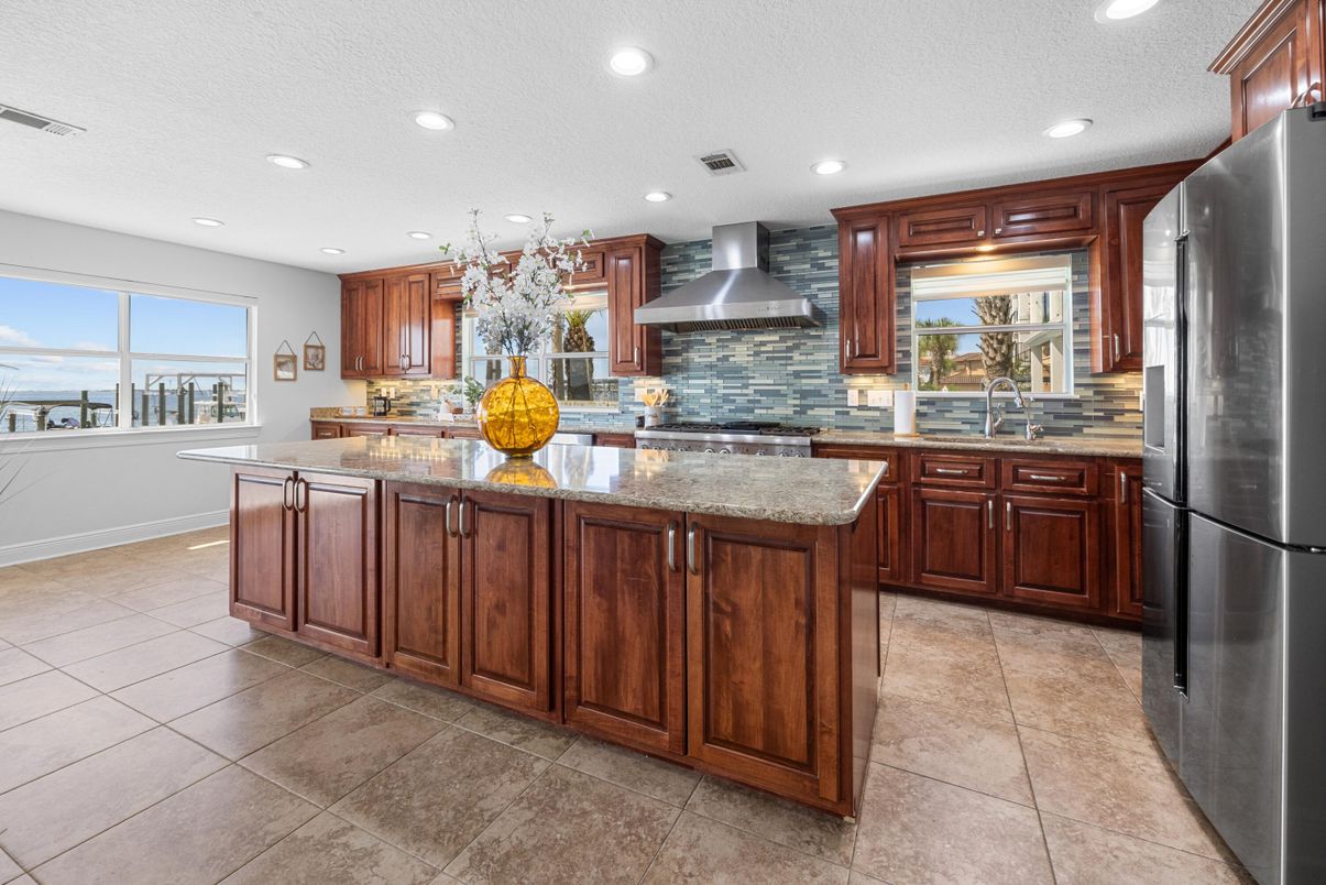 Interior, Kitchen, Recessed Lighting, Stainless Steel Appliances, Water