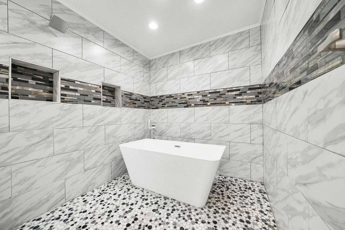Bathroom, Free Standing Baths, Interior, Marble Walls, Recessed Lighting