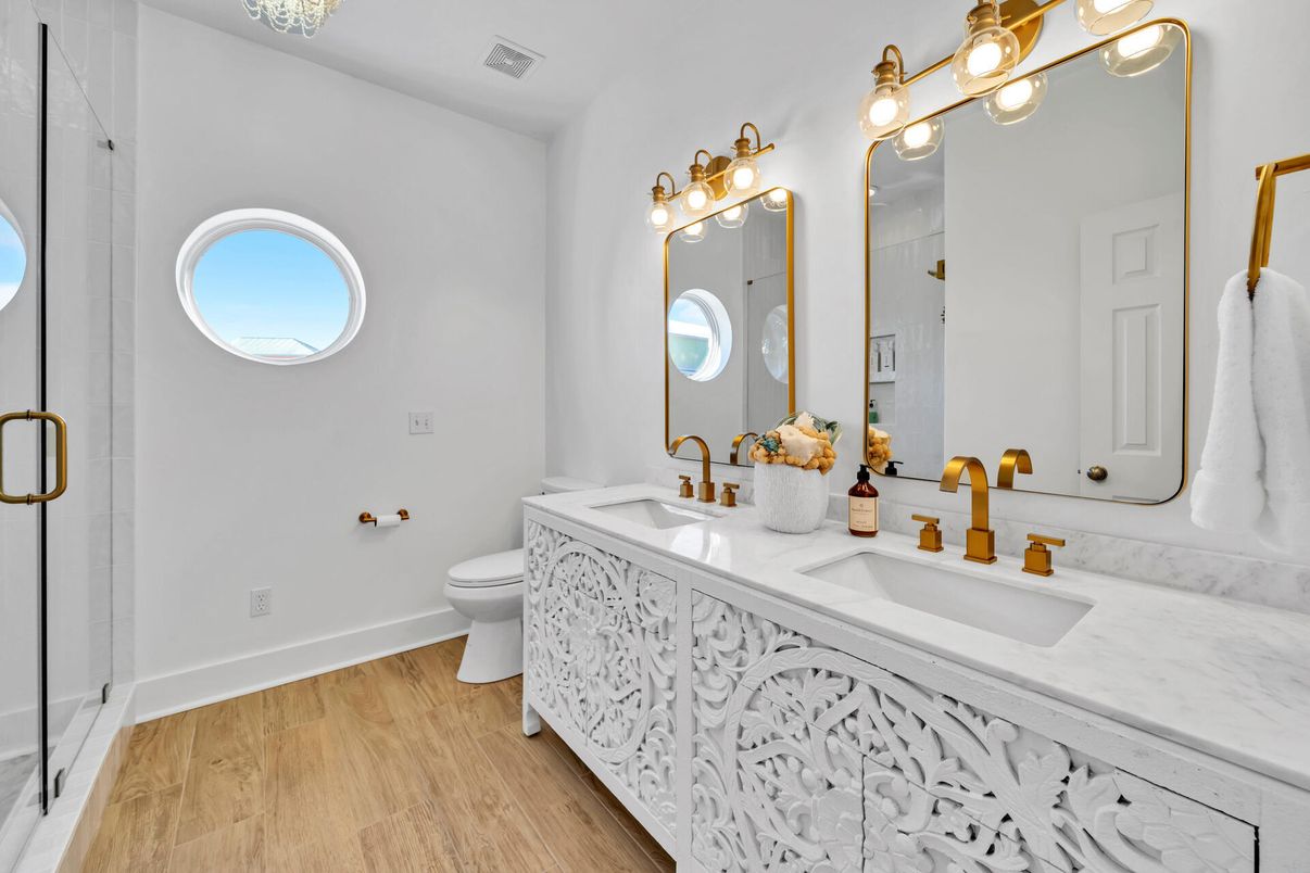 Bathroom, Dual Sink Vanities, Interior, Wood Texture Flooring