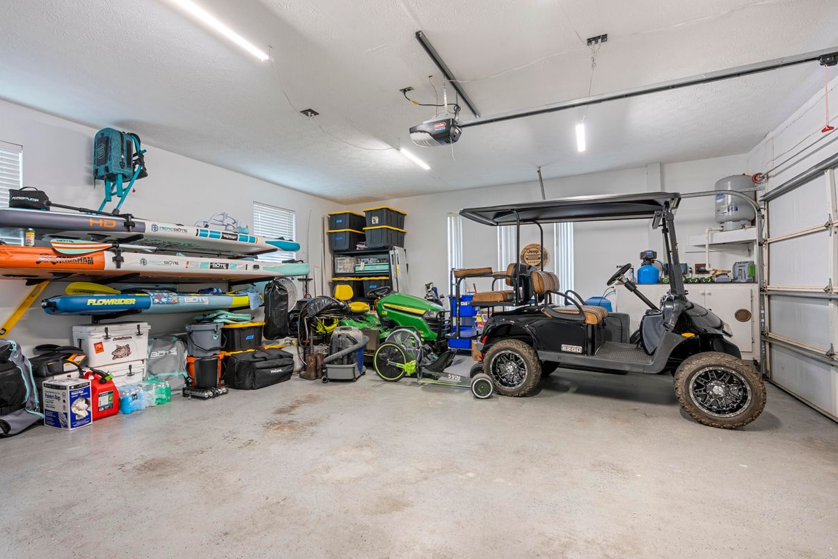 Fitness Equipment, Garage, Interior, Recessed Lighting