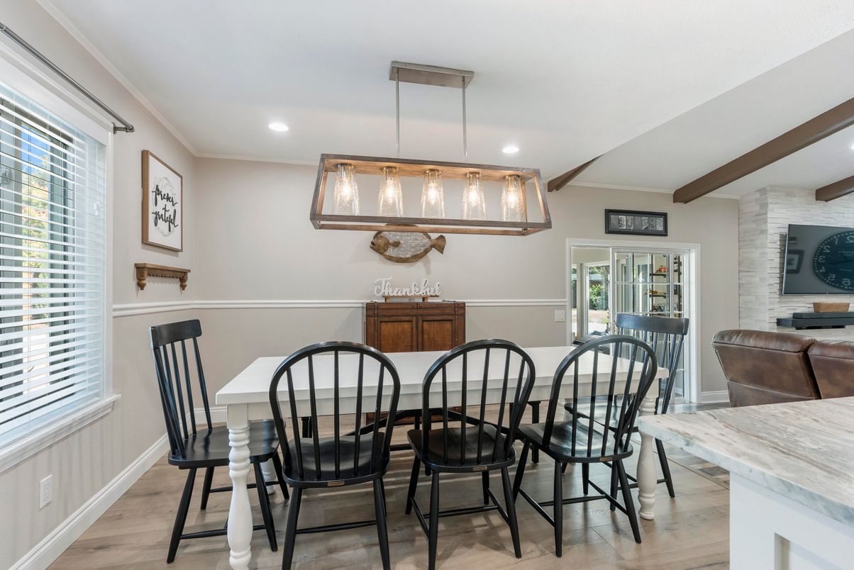 Dining room, Interior, Pendant Lights, Recessed Lighting, Wooden Beams, Wood Texture Flooring