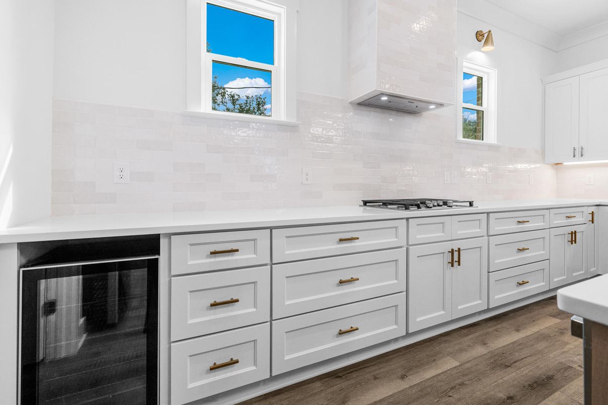 Interior, Kitchen, Pendant Lights, Wood Texture Flooring