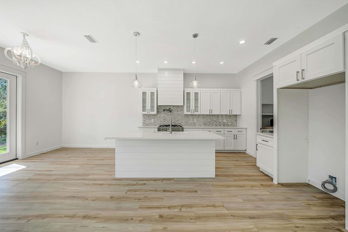 Interior, Kitchen, Pendant Lights, Recessed Lighting, Wood Texture Flooring