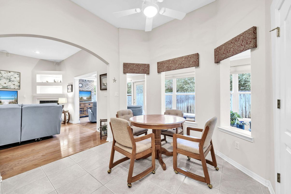 Dining room, Interior, Living room, Recessed Lighting, Wood Texture Flooring