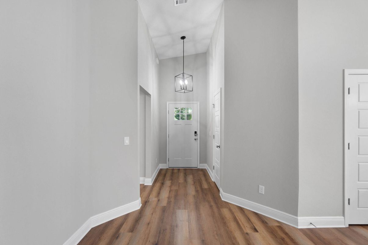 Interior, Pendant Lights, Wood Texture Flooring