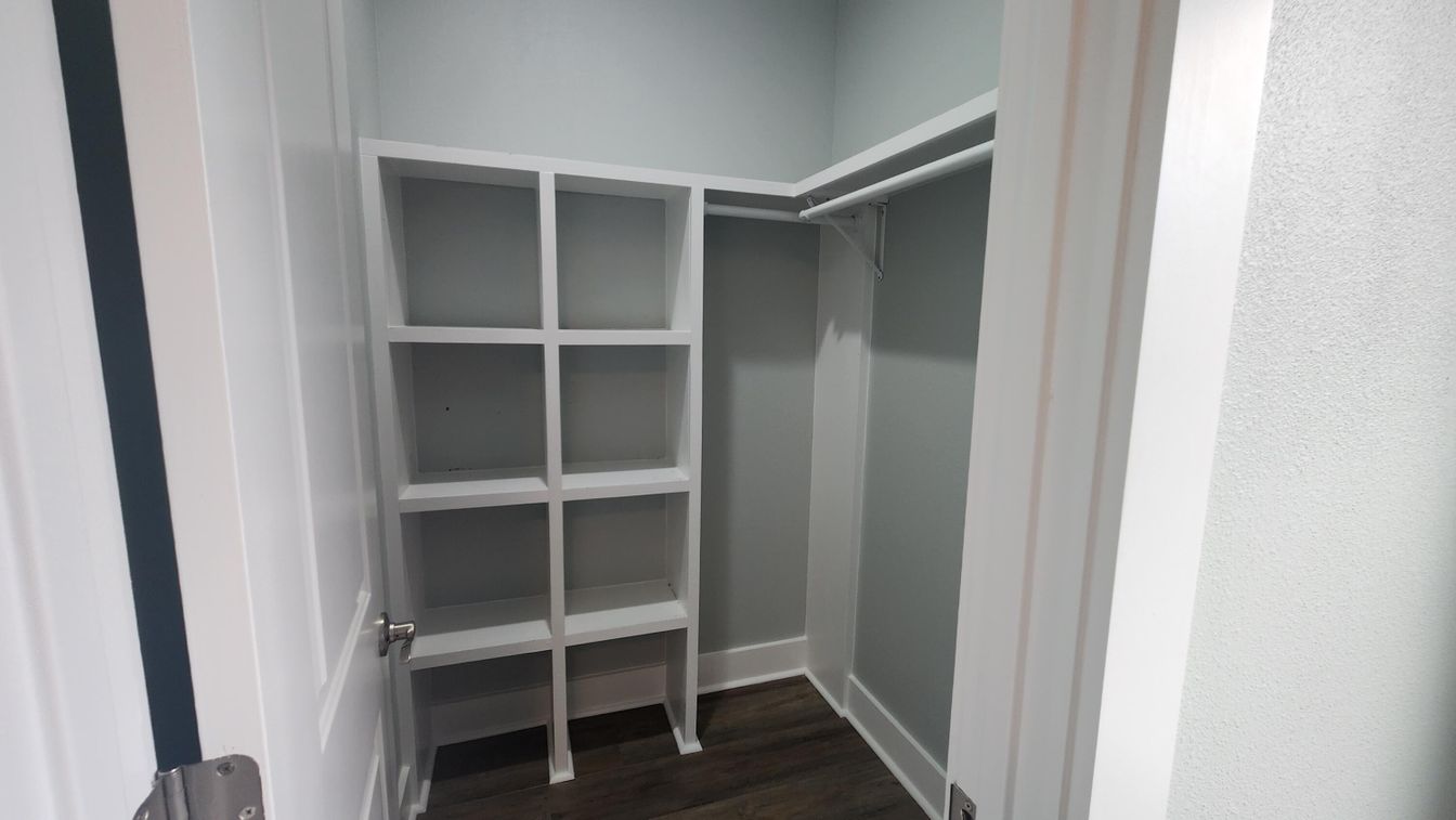 DE Listing image placeholder