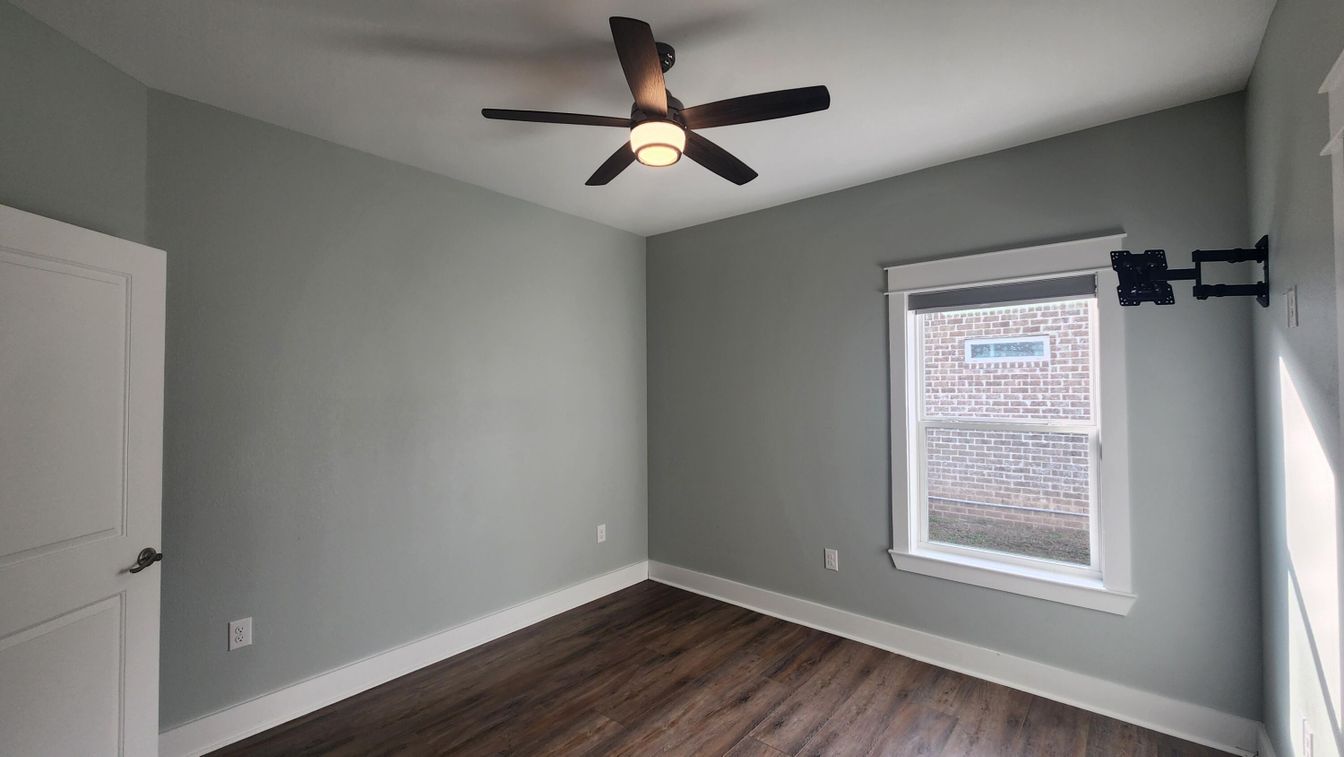 DE Listing image placeholder