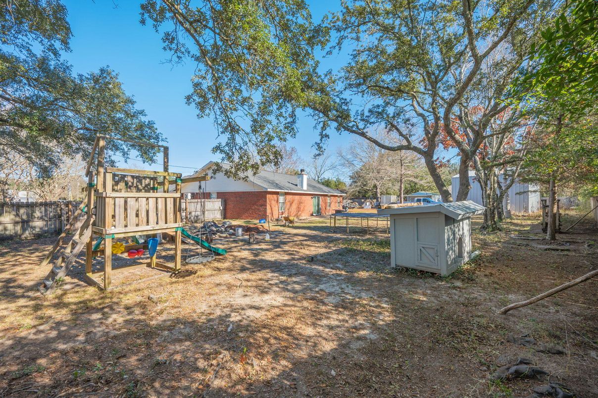 Backyard, Exterior, Playground