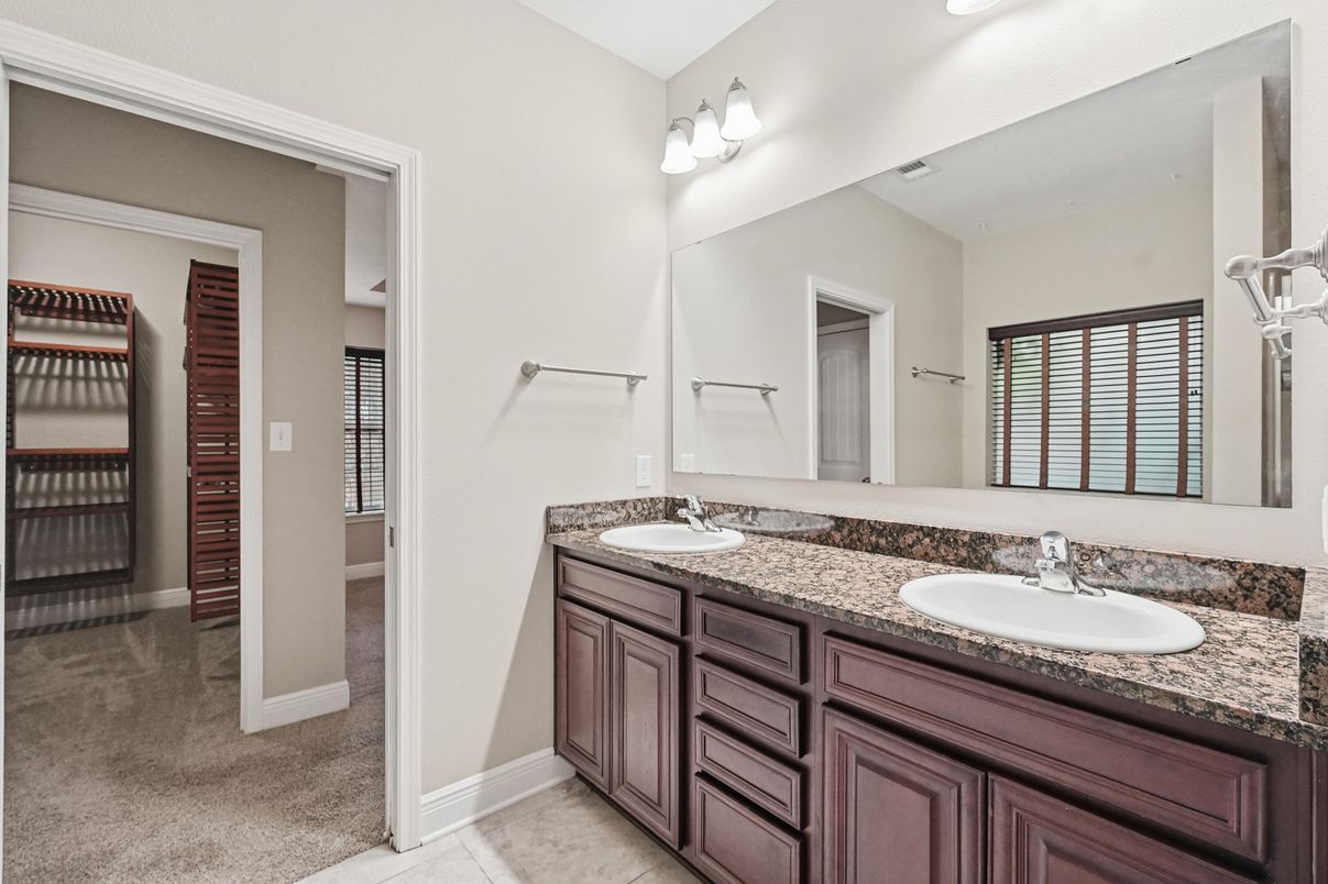 Bathroom, Dual Sink Vanities, Interior