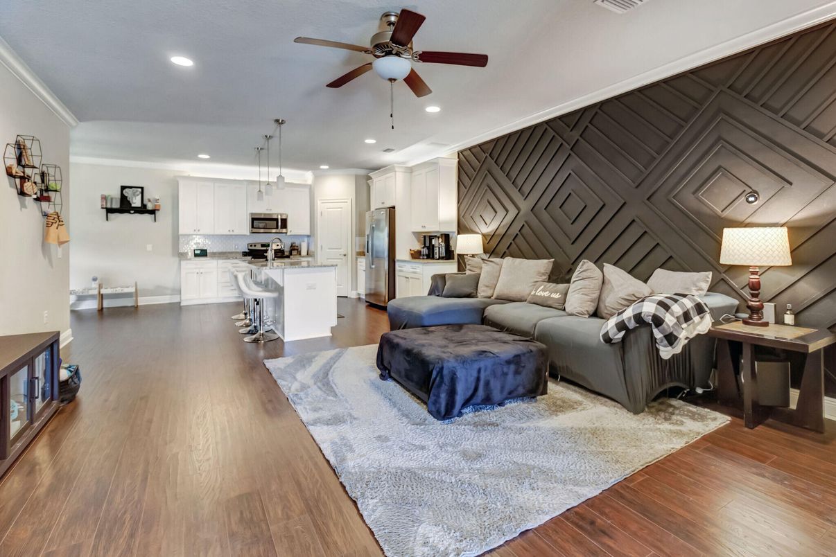 Interior, Kitchen, Living room, Pendant Lights, Recessed Lighting, Stainless Steel Appliances, Wood Texture Flooring