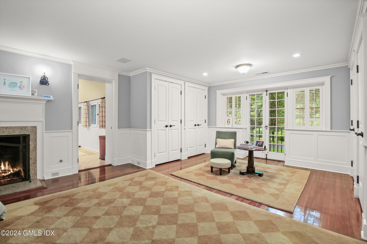 Fireplace, Interior, Recessed Lighting, Wood Texture Flooring