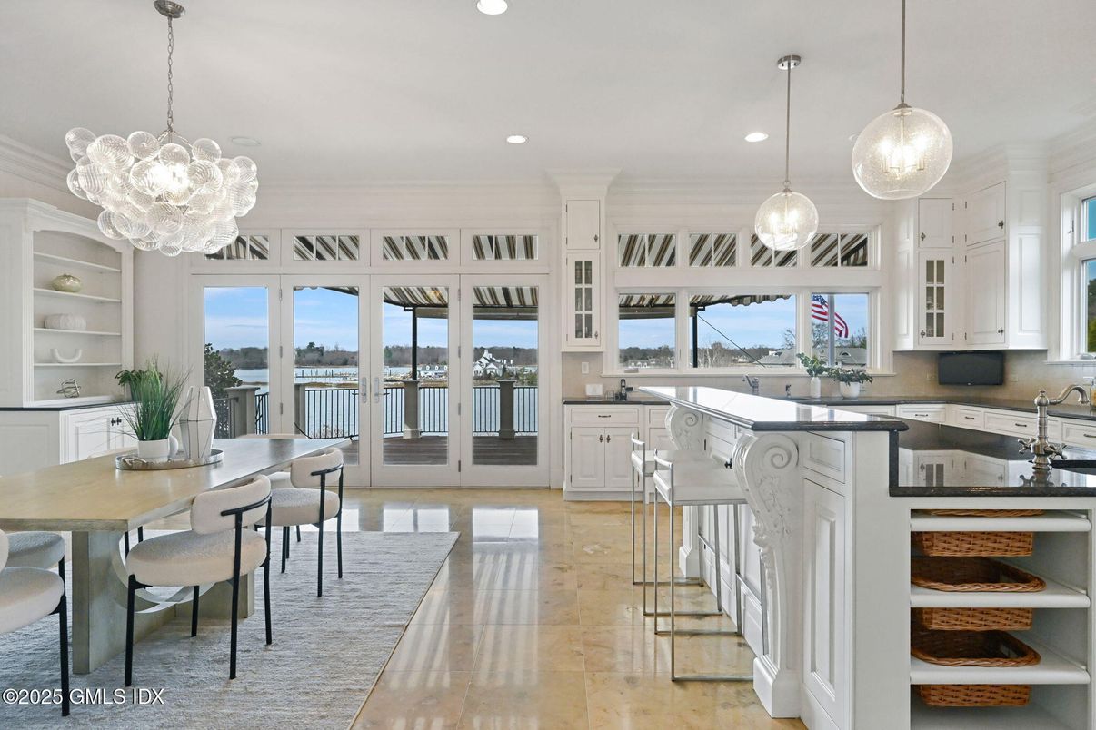 Dining room, Interior, Kitchen, Pendant Lights, Recessed Lighting, Water