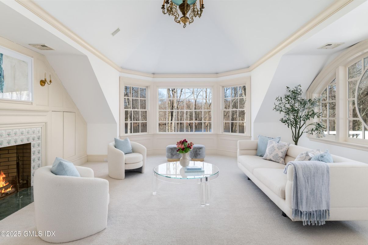 Fireplace, Interior, Living room