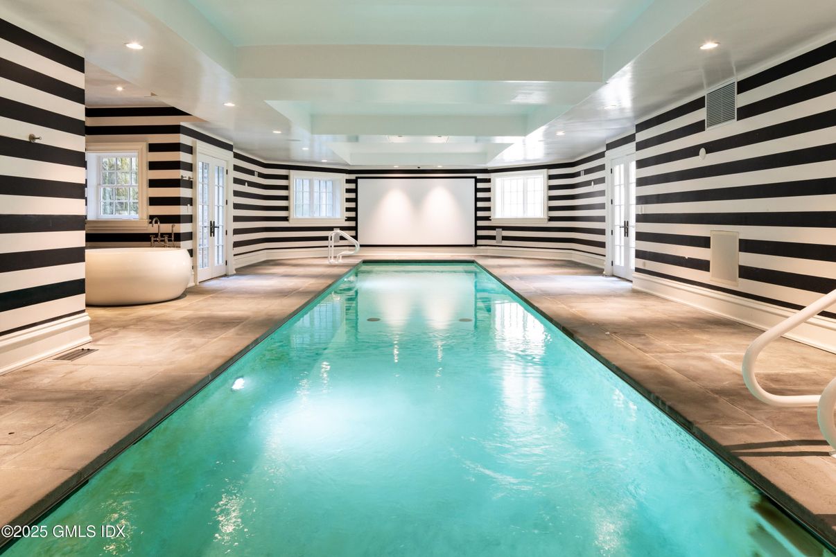 Interior, Pool, Recessed Lighting