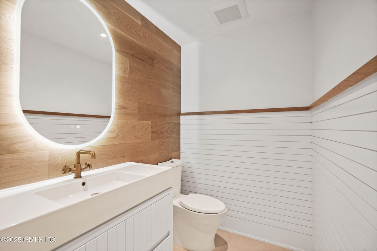 Bathroom, Interior, Recessed Lighting, Wooden Walls