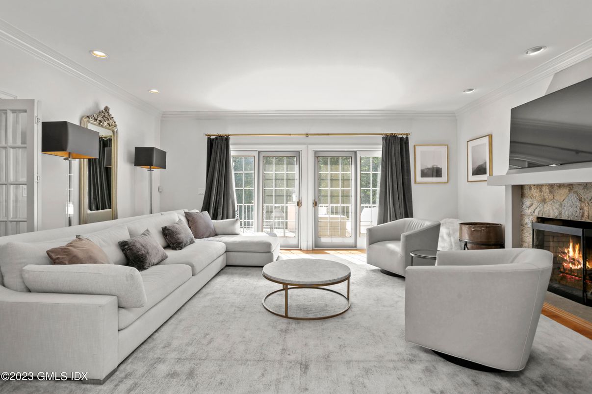 Fireplace, Interior, Living room, Recessed Lighting