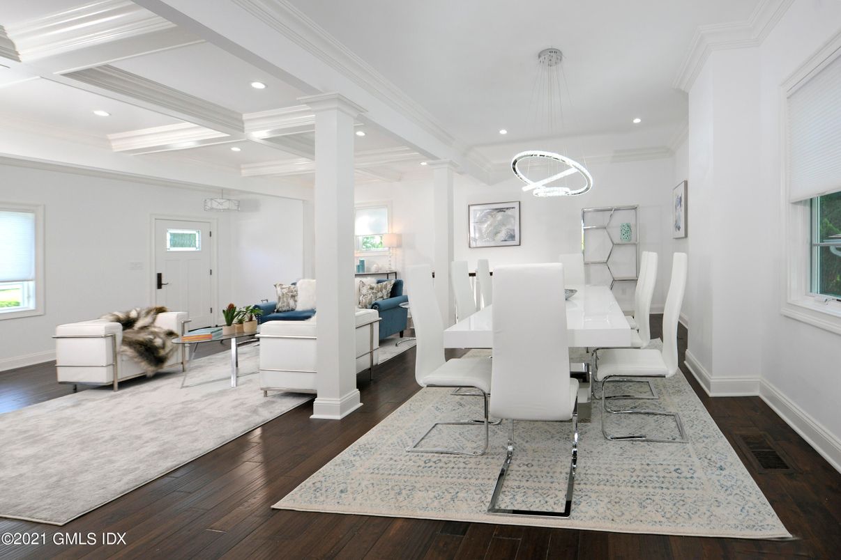 Dining room, Interior, Living room, Pendant Lights, Recessed Lighting, Wood Texture Flooring