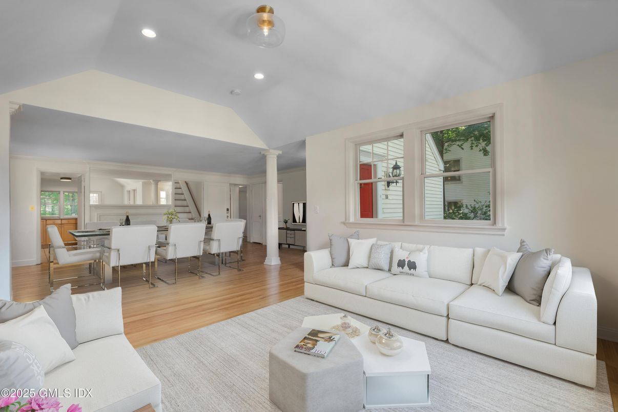Dining room, Interior, Living room, Recessed Lighting, Wood Texture Flooring