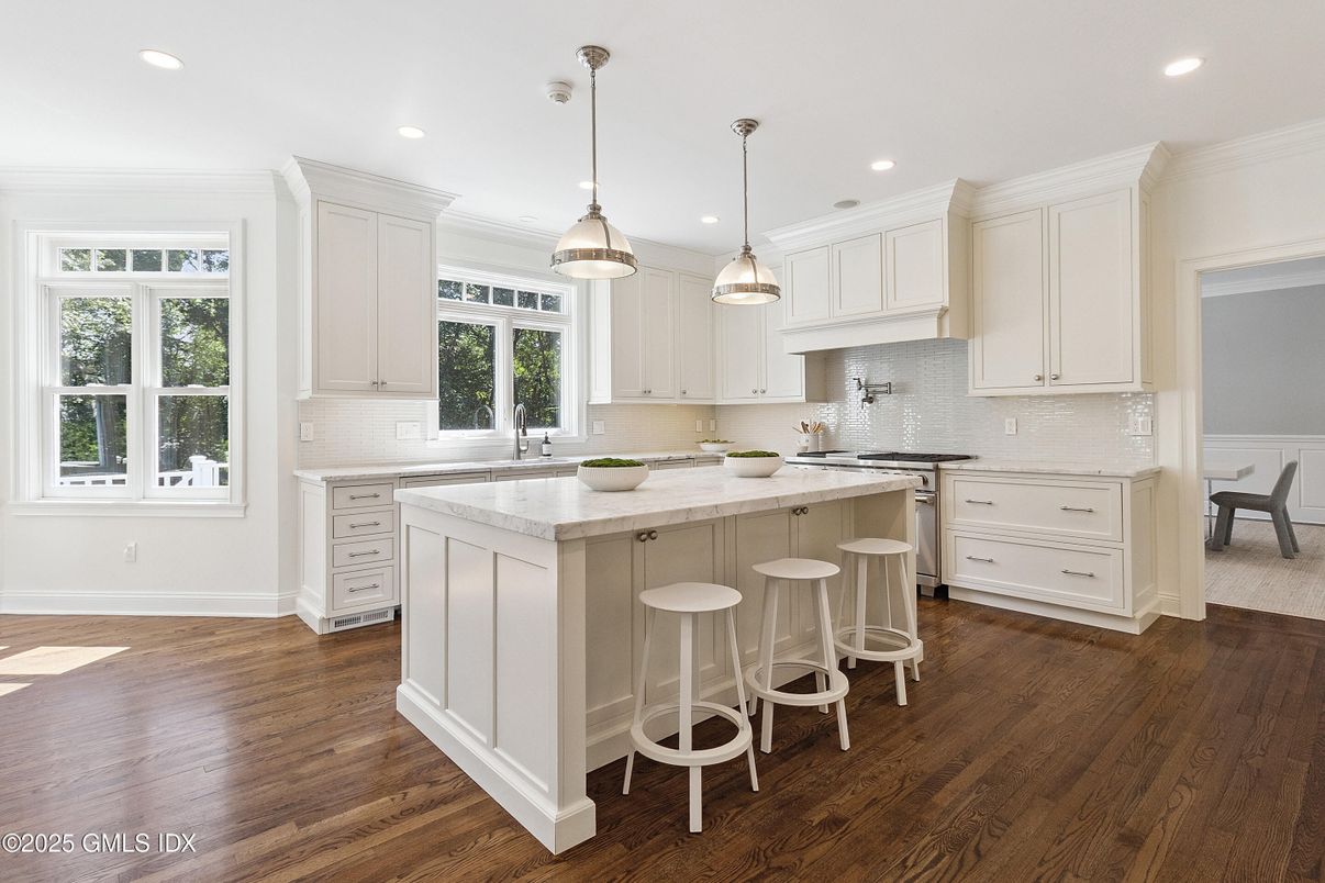 Interior, Kitchen, Pendant Lights, Recessed Lighting, Wood Texture Flooring