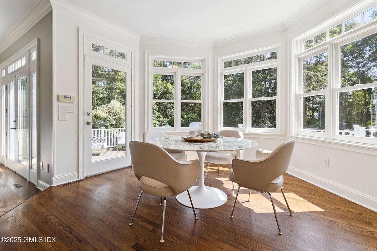 Dining room, Interior, Sun Room, Wood Texture Flooring