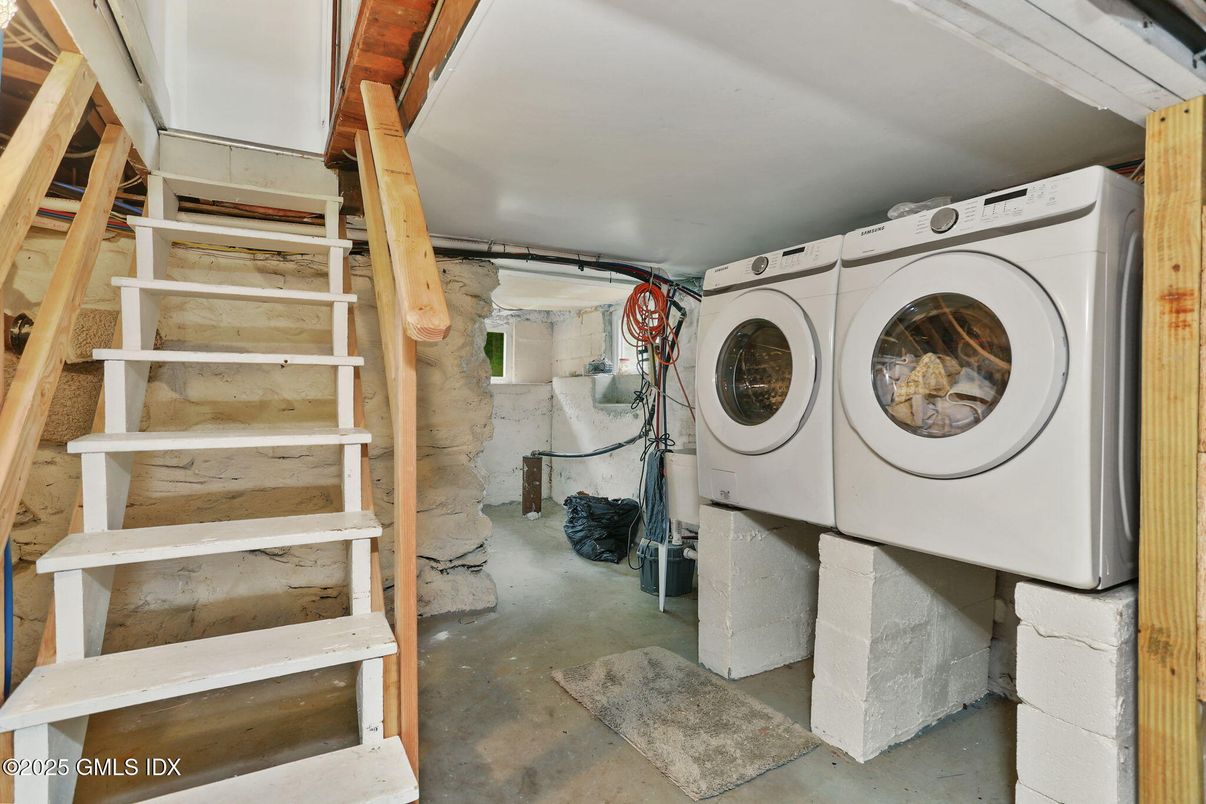 Interior, Utility Closets, Washer