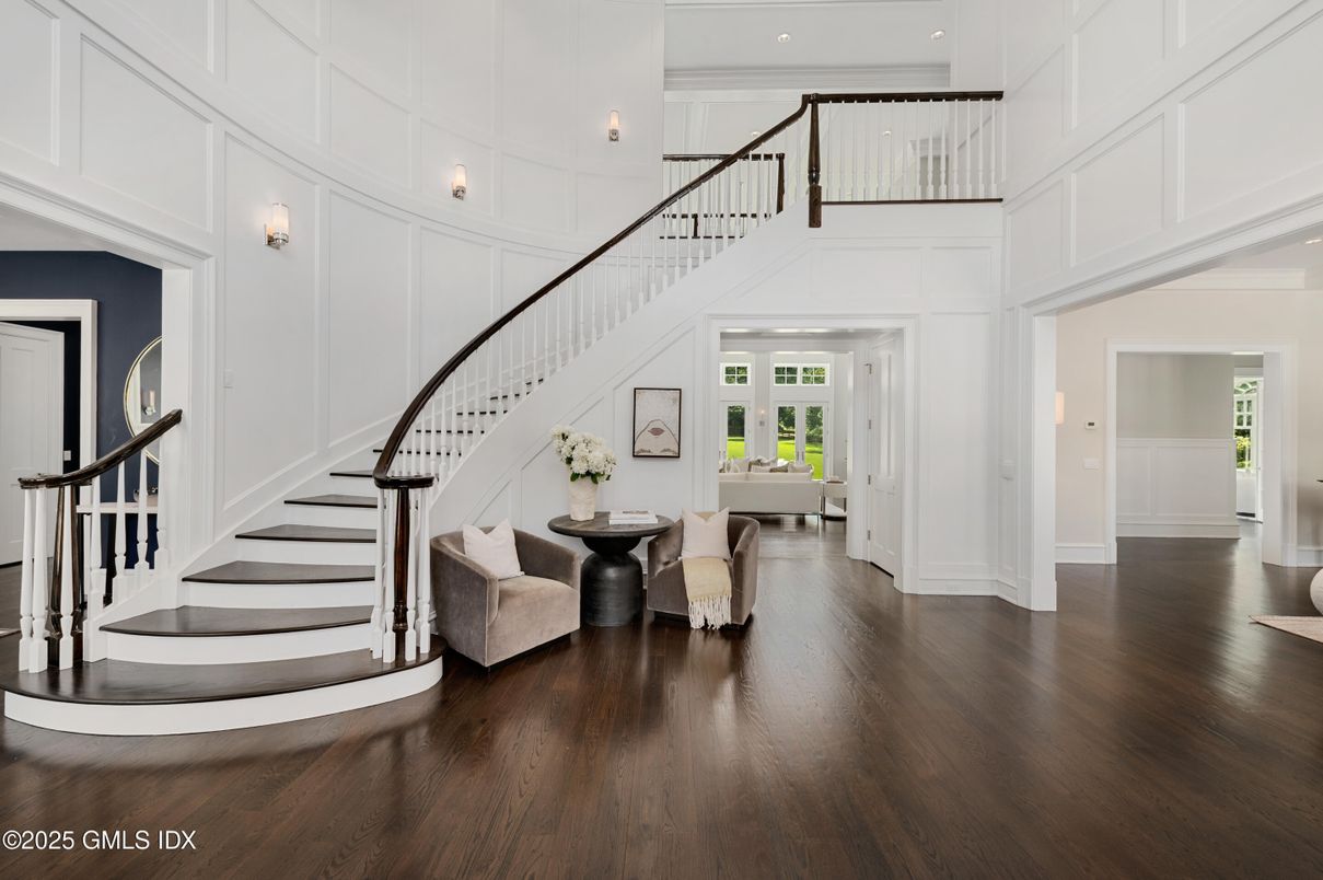 Interior, Pendant Lights, Wood Texture Flooring
