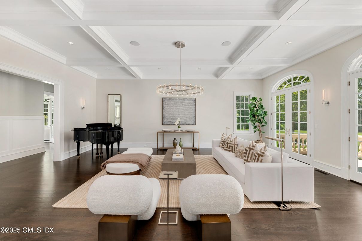 Chandelier, Interior, Living room, Pendant Lights, Piano, Recessed Lighting, Wood Texture Flooring