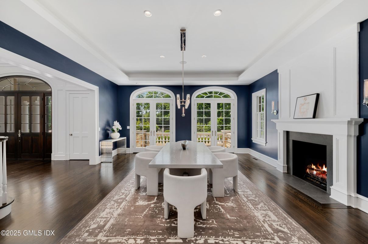 Dining room, Fireplace, Interior, Pendant Lights, Recessed Lighting, Wood Texture Flooring