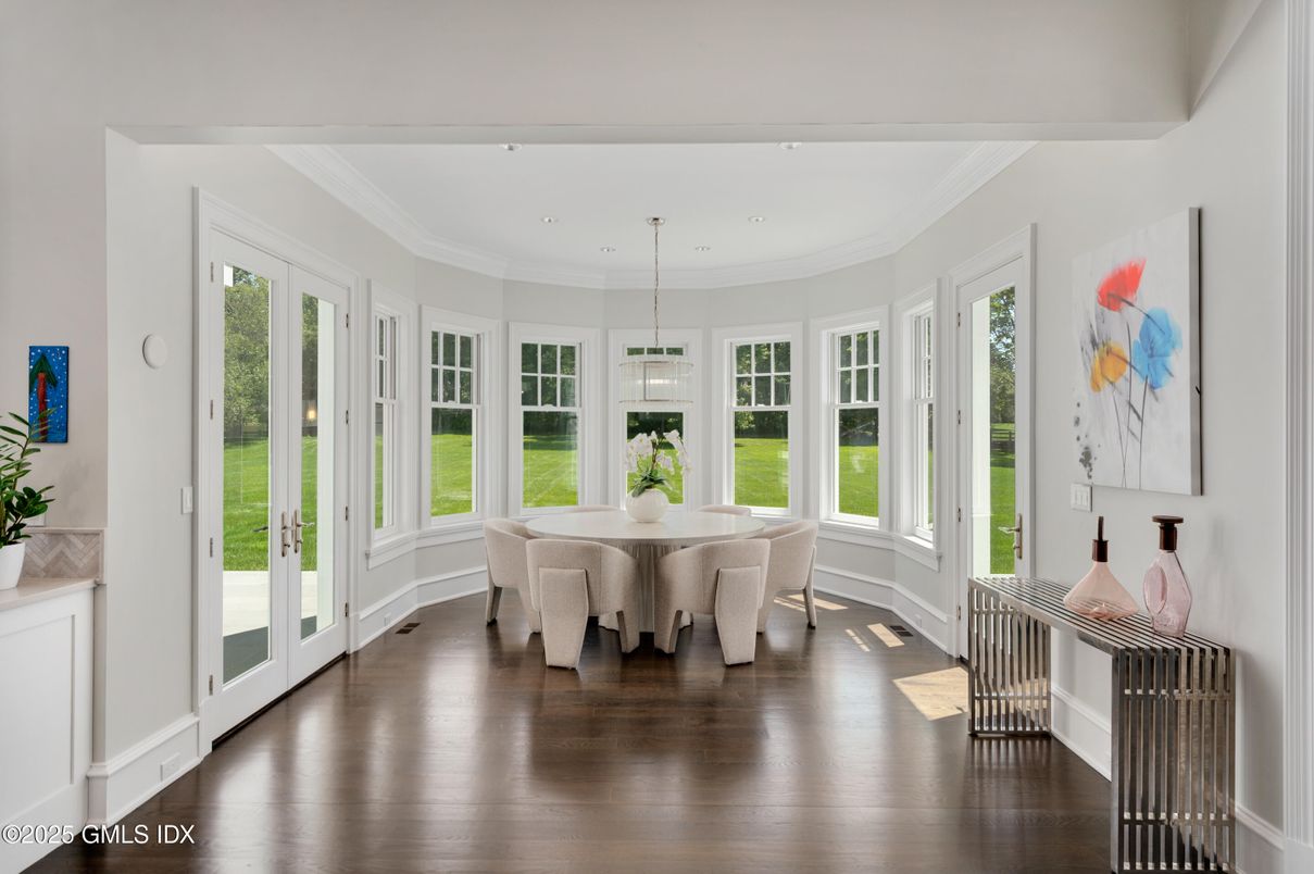 Dining room, Interior, Pendant Lights, Recessed Lighting, Sun Room, Wood Texture Flooring