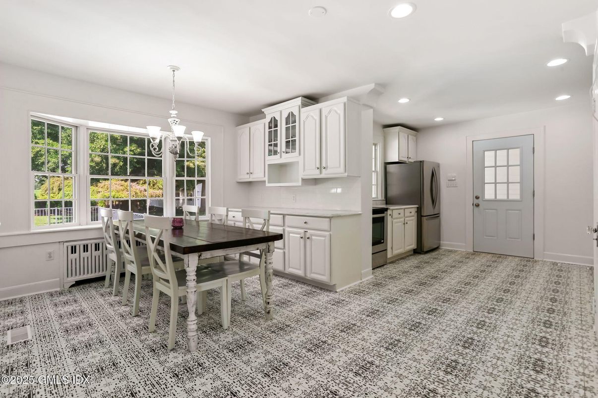 Chandelier, Dining room, Interior, Kitchen, Pendant Lights, Recessed Lighting