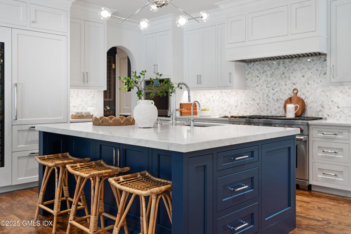Interior, Kitchen, Marble Walls, Pendant Lights, Wood Texture Flooring