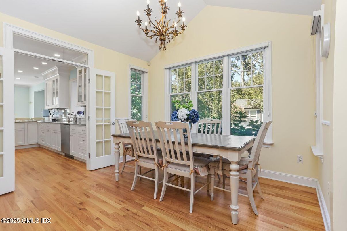 Chandelier, Dining room, Interior, Kitchen, Recessed Lighting, Wood Texture Flooring