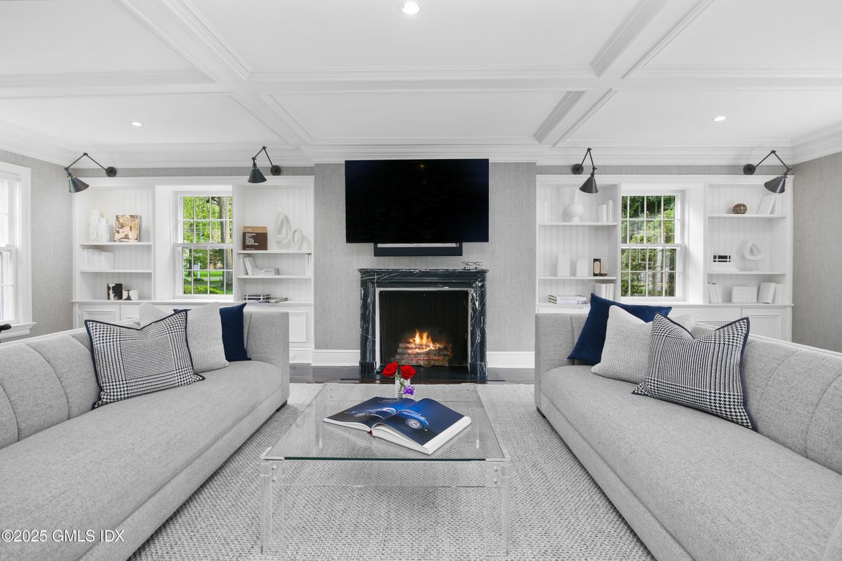 Fireplace, Interior, Living room, Recessed Lighting