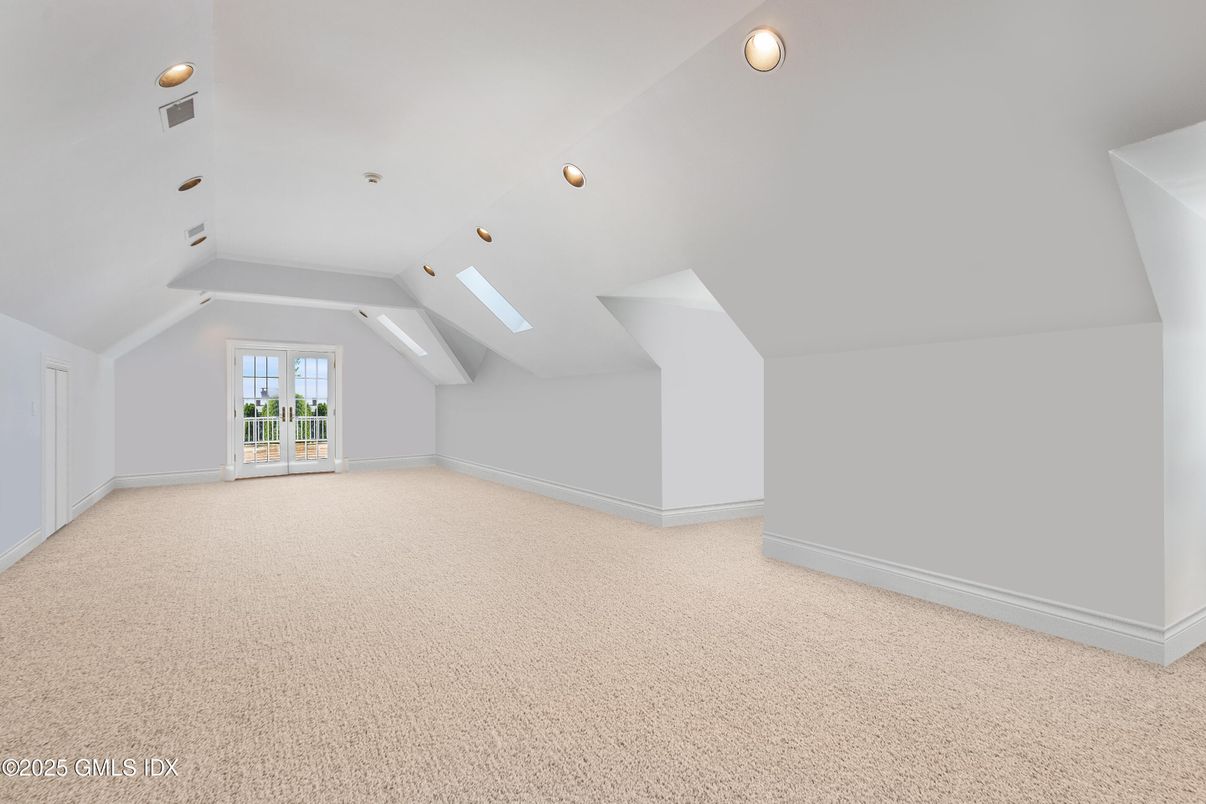 Empty room, Interior, Recessed Lighting