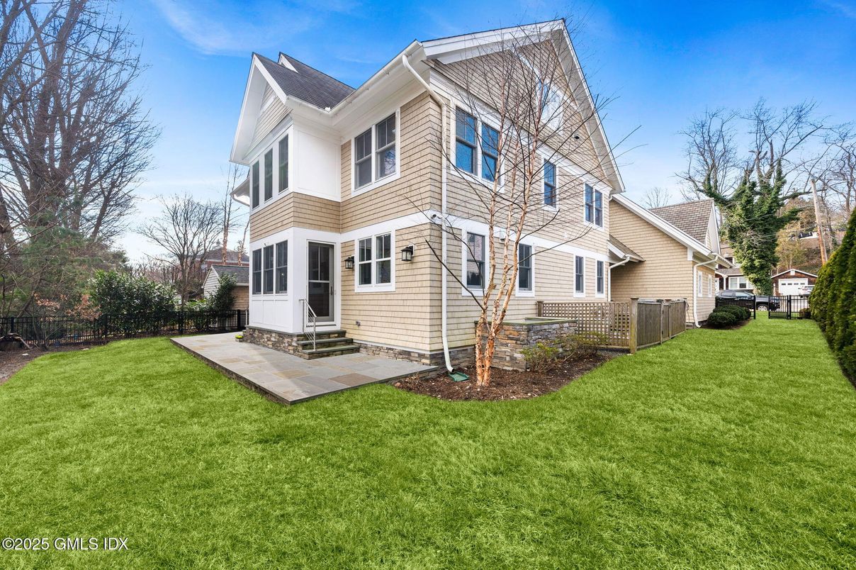 Backyard, Exterior, Facade, Queen Anne Victorian