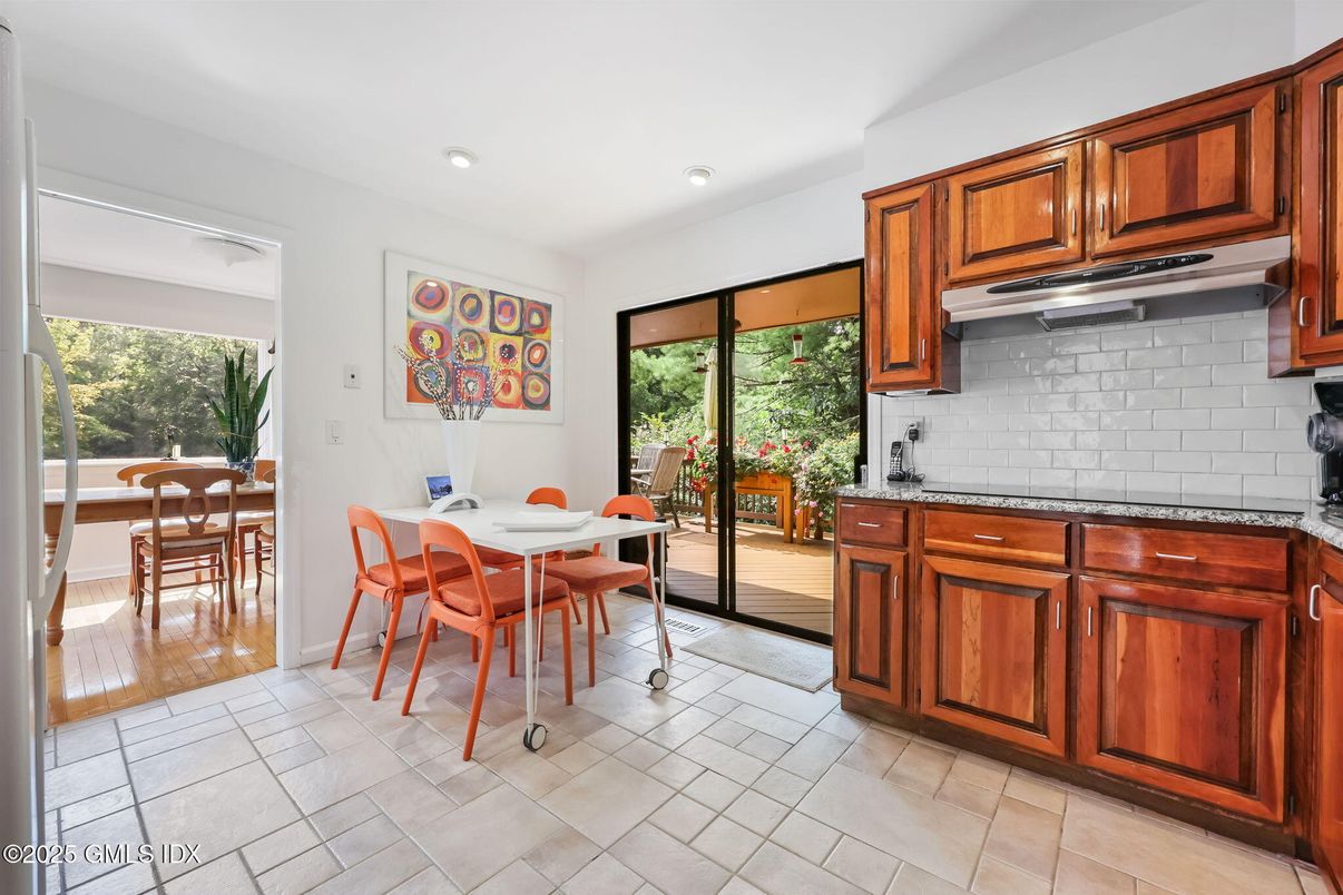 Dining room, Interior, Kitchen, Recessed Lighting