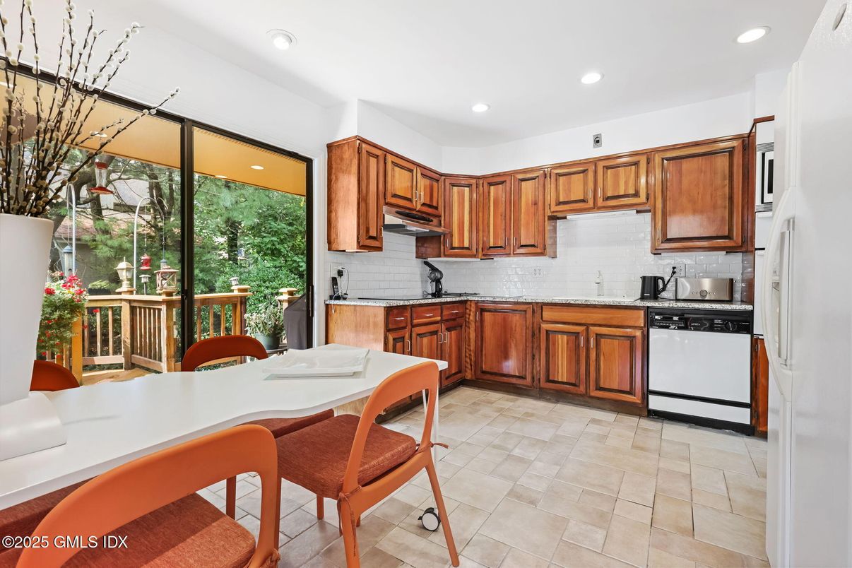 Dining room, Interior, Kitchen, Recessed Lighting