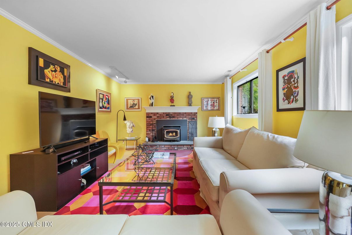 Fireplace, Interior, Living room