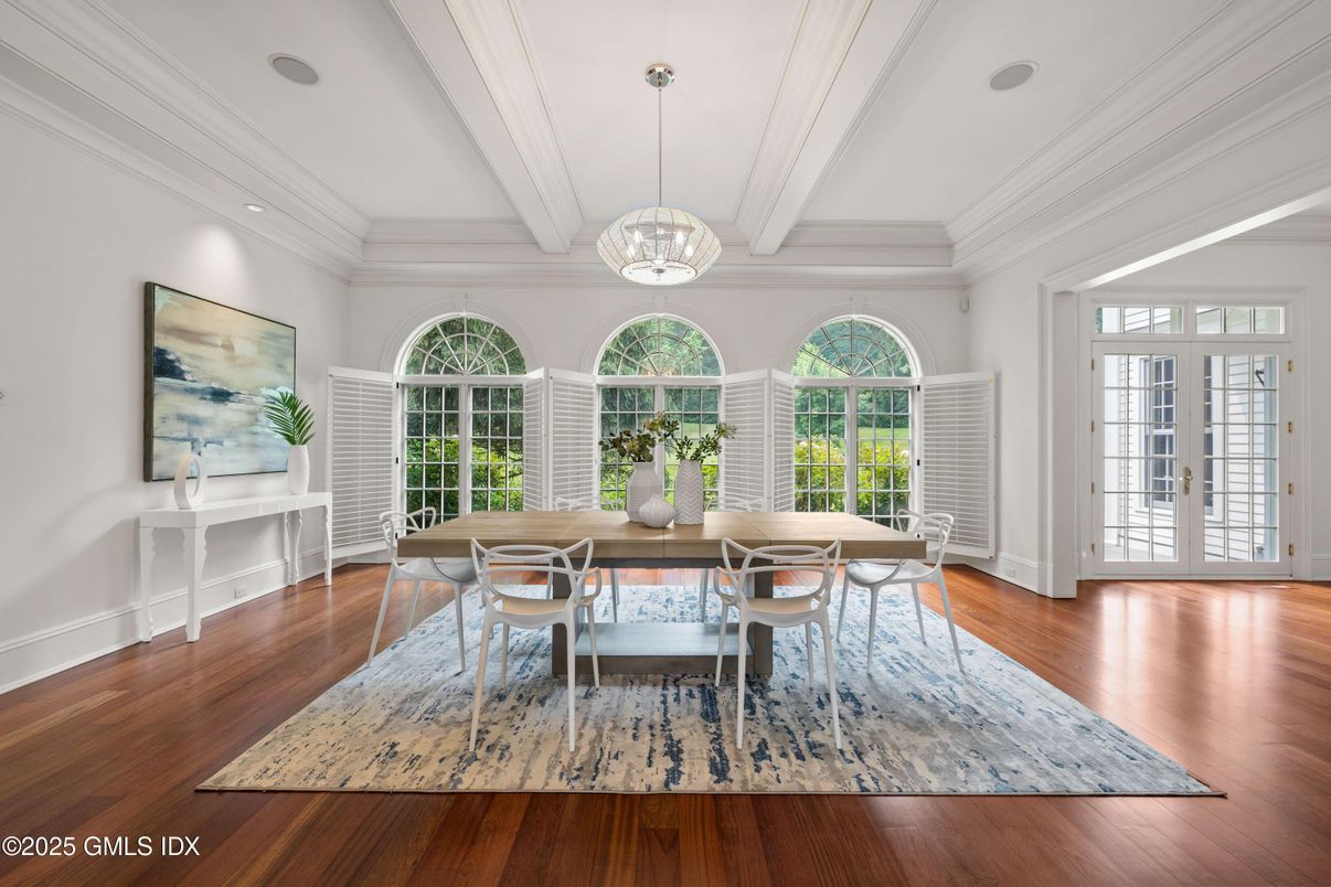 Chandelier, Dining room, Interior, Recessed Lighting, Wood Texture Flooring