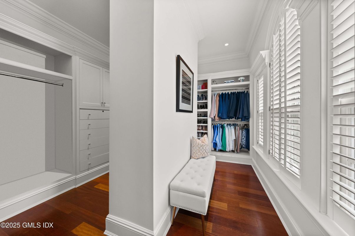 Interior, Recessed Lighting, Walk-in Closets, Wood Texture Flooring