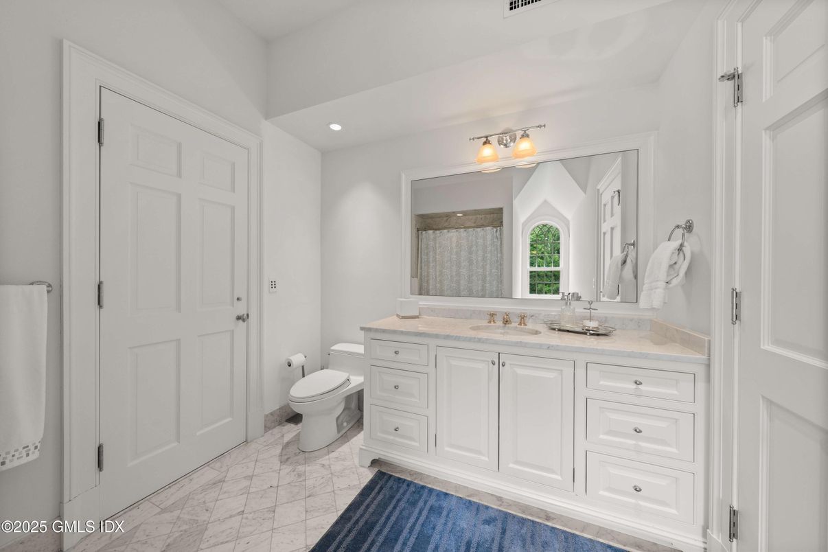 Bathroom, Interior, Marble, Recessed Lighting