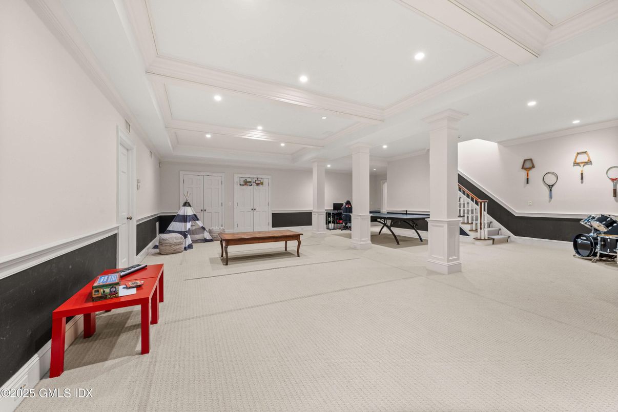 Game Room, Interior, Recessed Lighting