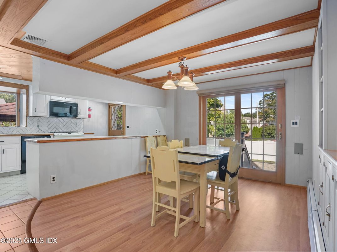 Dining room, Interior, Kitchen, Pendant Lights, Wooden Beams, Wood Texture Flooring