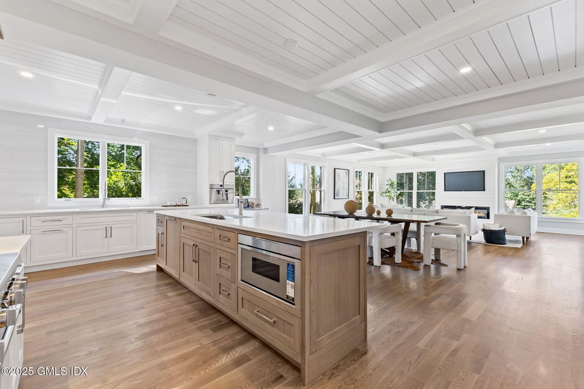Dining room, Interior, Kitchen, Living room, Recessed Lighting, Wood Texture Flooring
