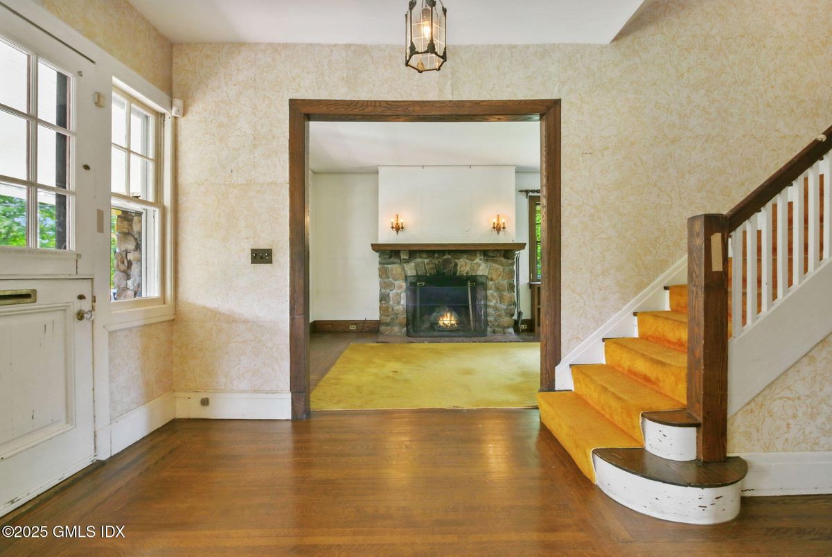 Fireplace, Interior, Pendant Lights, Wood Texture Flooring