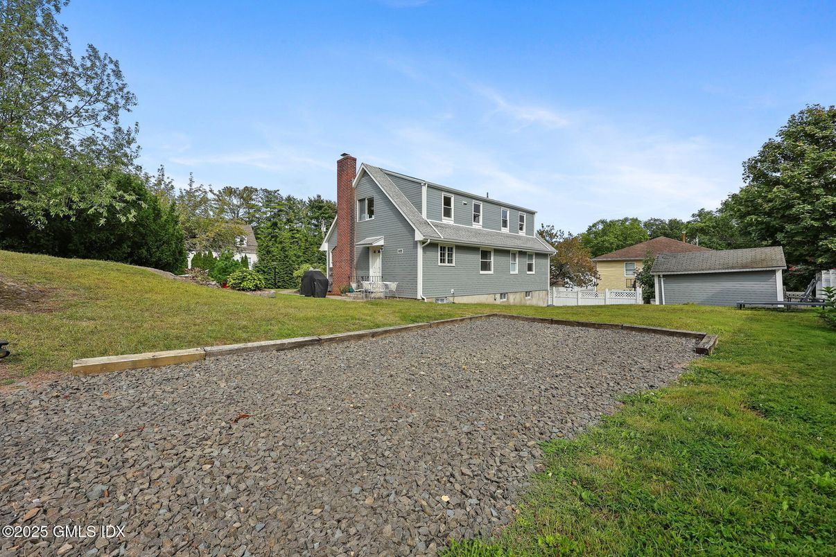 Backyard, Detached Garage, Exterior