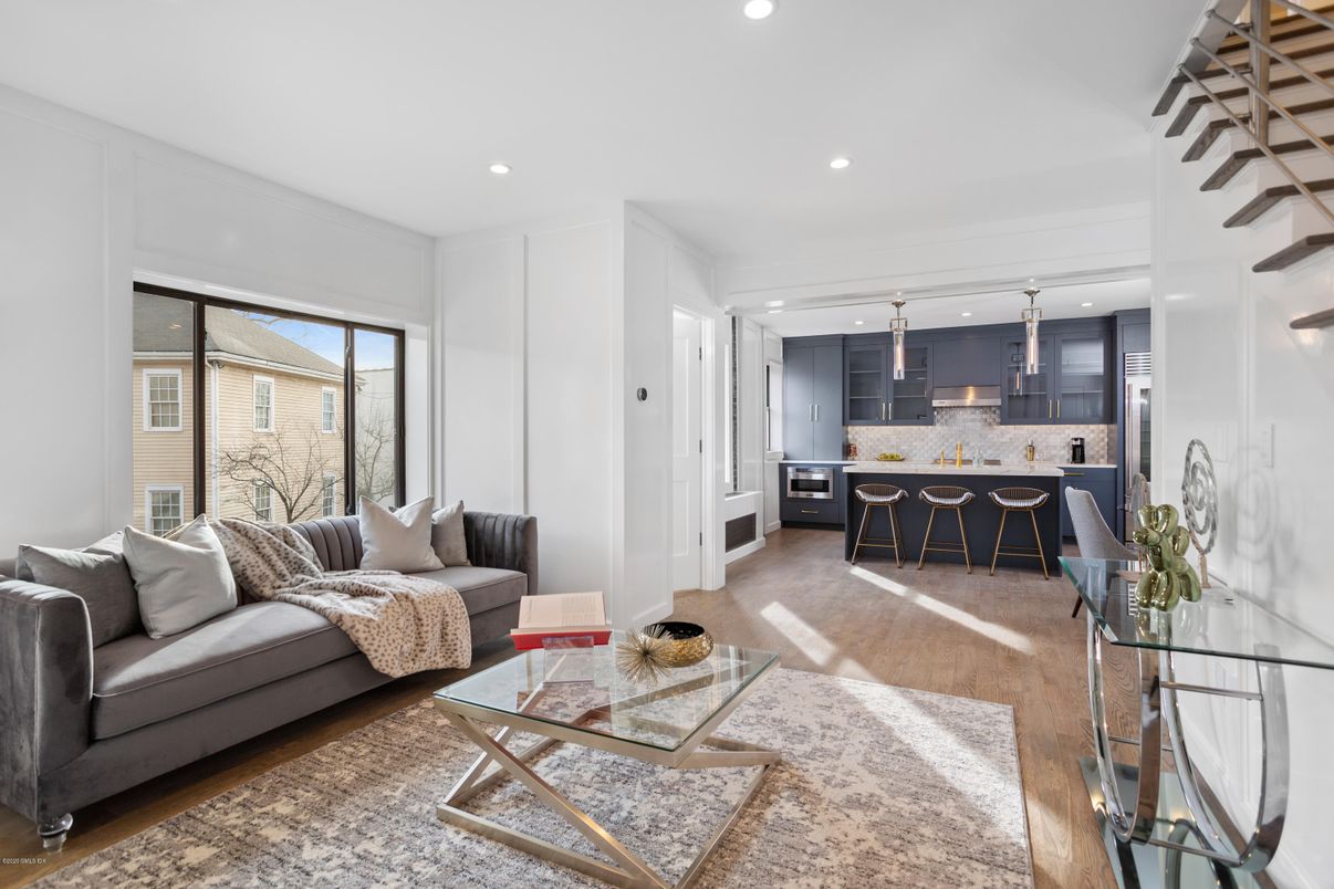 Interior, Kitchen, Living room, Pendant Lights, Recessed Lighting, Wood Texture Flooring