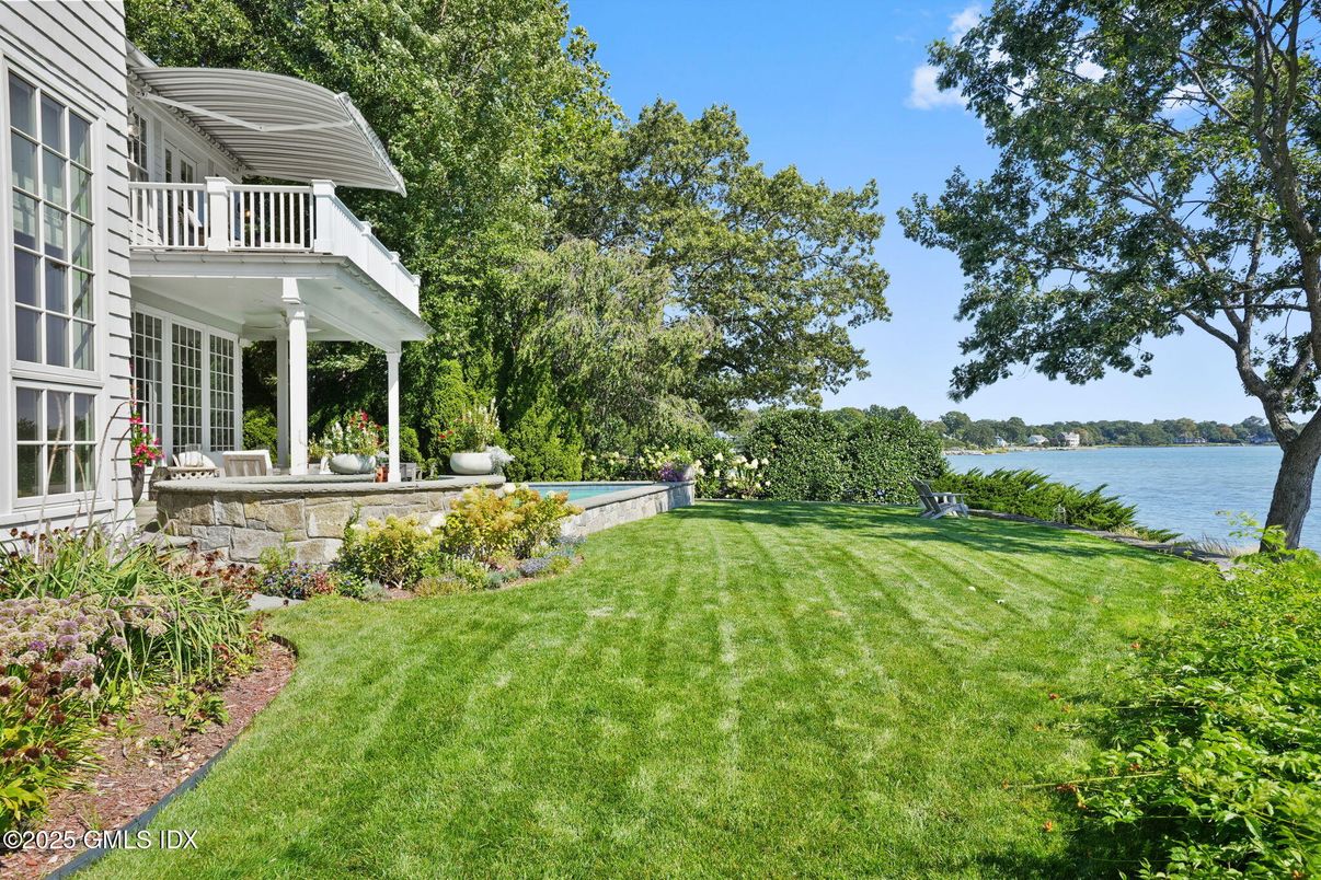 Backyard, Exterior, Pool, Water