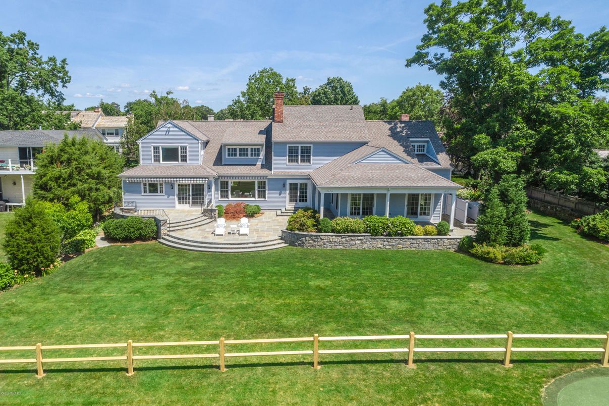 Backyard, Exterior, Facade, Cape Cod