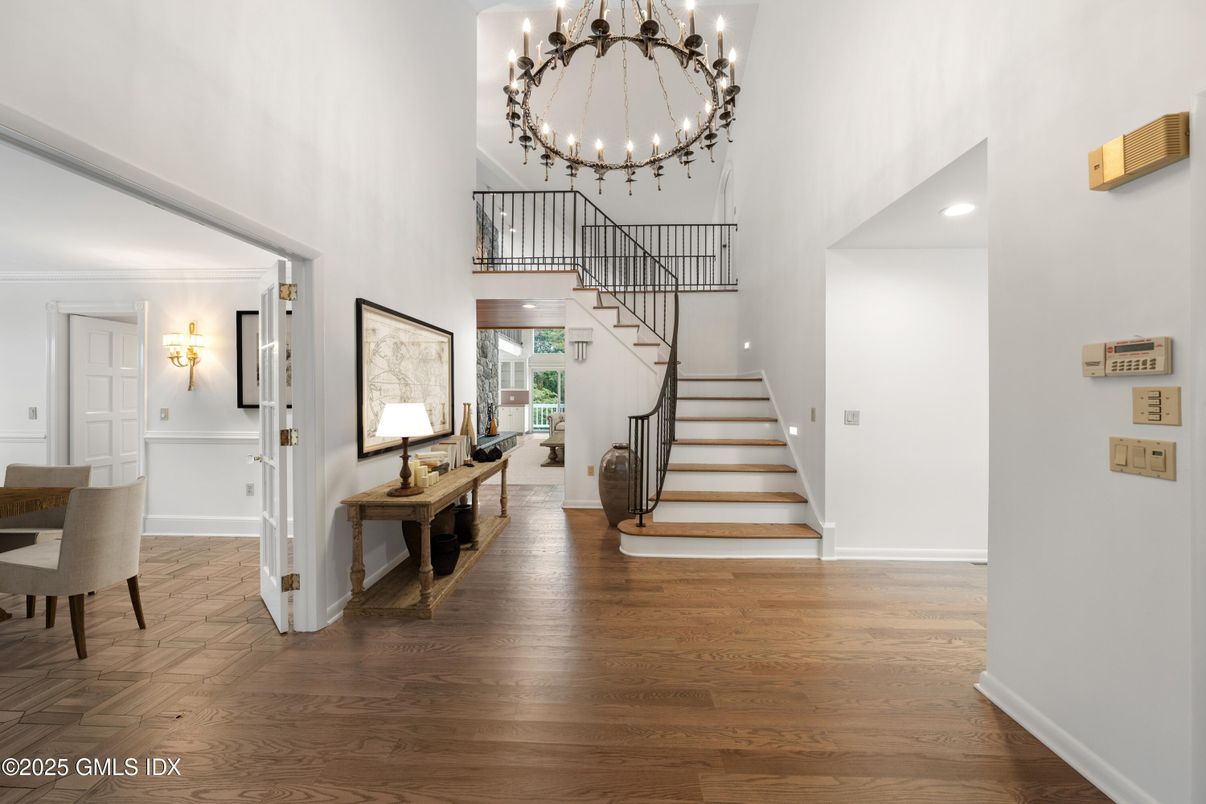 Chandelier, Interior, Wood Texture Flooring